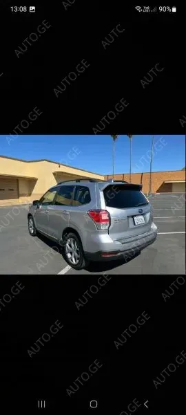 Subaru Forester 2018 — photo 2