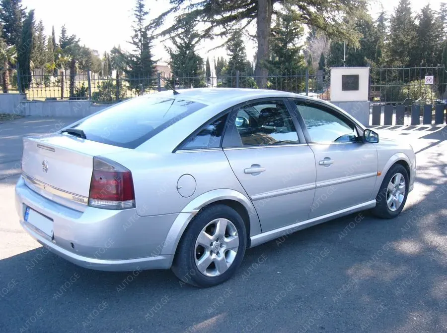Opel Vectra 2007 — photo 2
