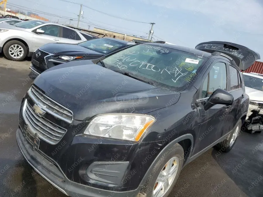 Chevrolet Trax 2015 — photo 2