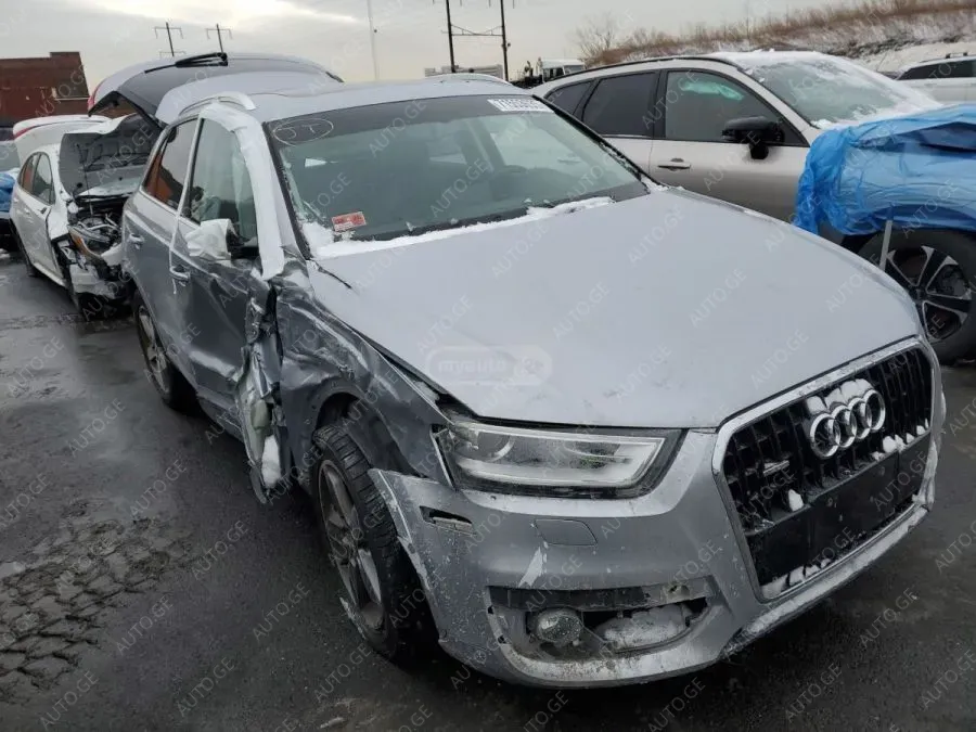 Audi Q3 2015 — photo 2