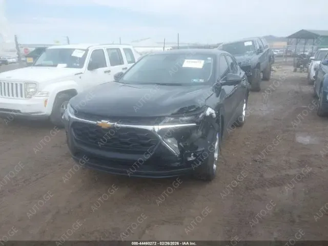 Chevrolet Trax 2025 — photo 2