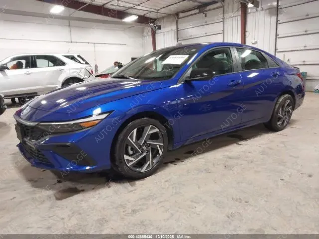 Hyundai Elantra 2025 — photo 2