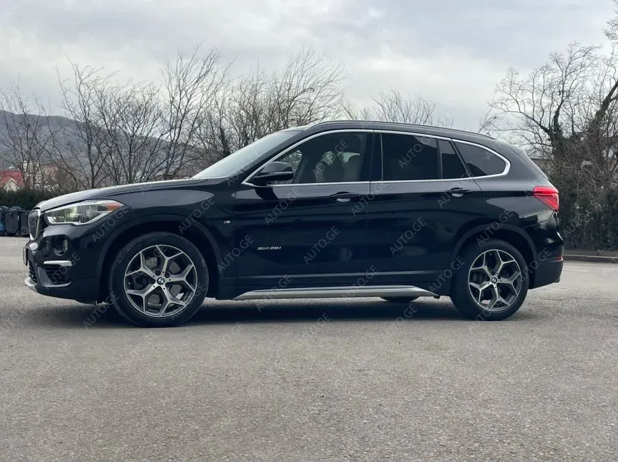 BMW X1 2016 — photo 2