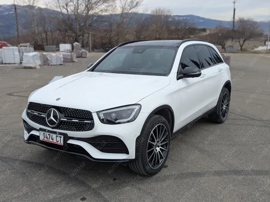 Mercedes-Benz 300-Glc 2021 — photo 2