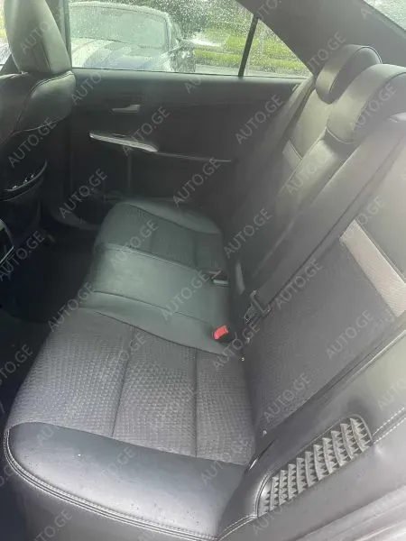 Toyota Camry 2014 — photo 2