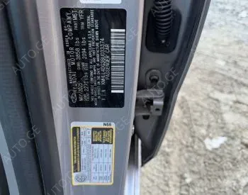 Hyundai Elantra 2025 — photo 2