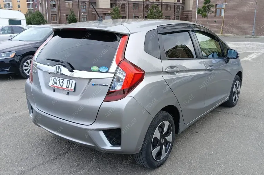 Honda Fit 2015 — photo 2