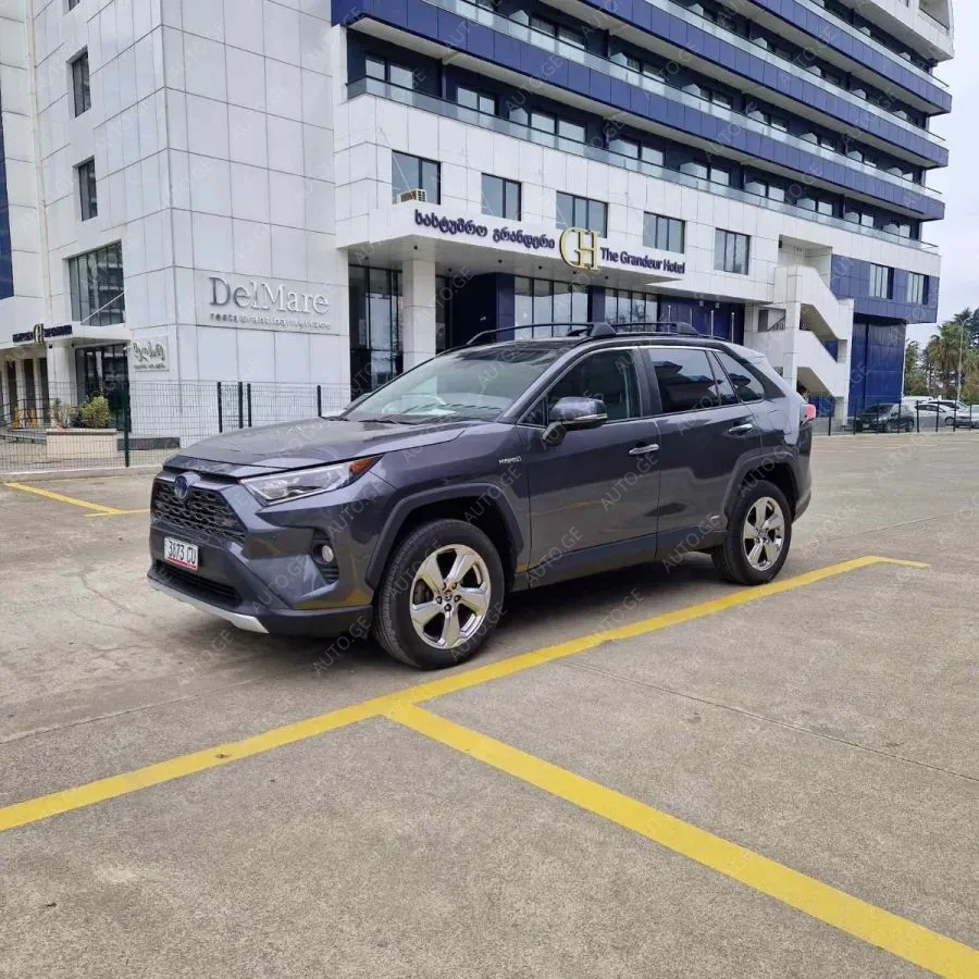 Toyota Rav4 2021 — photo 2