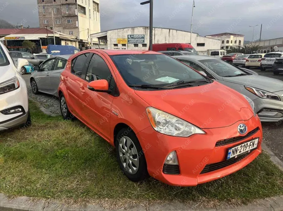 Toyota Prius C