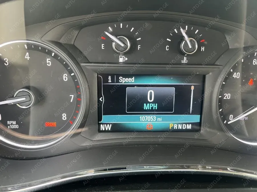 Buick Encore 2017 — photo 2