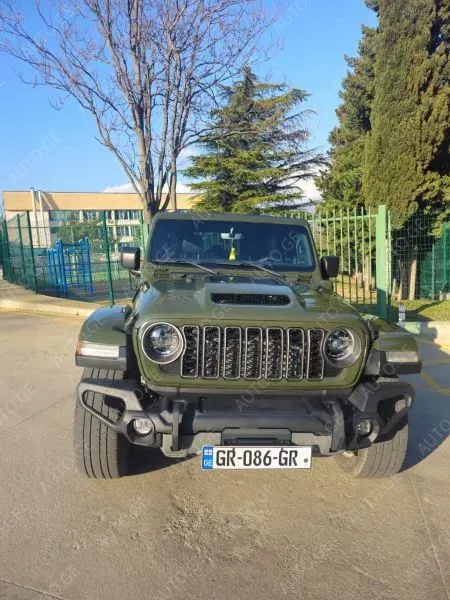 Jeep Wrangler 2023 — photo 2