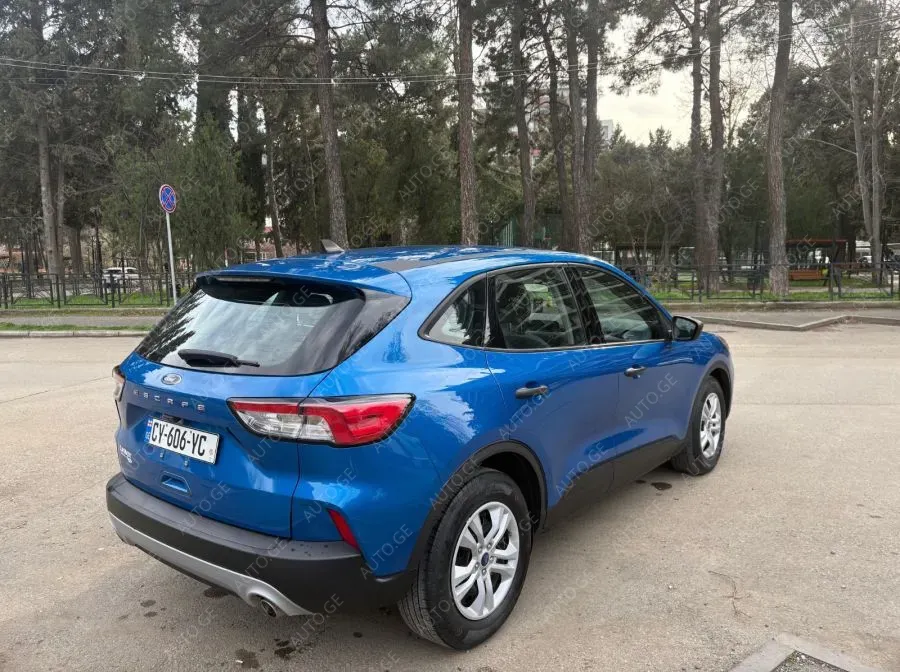 Ford Escape 2020 — photo 2