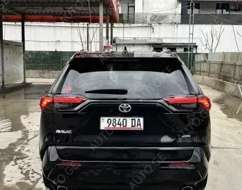 Toyota RAV4 2021 — photo 2