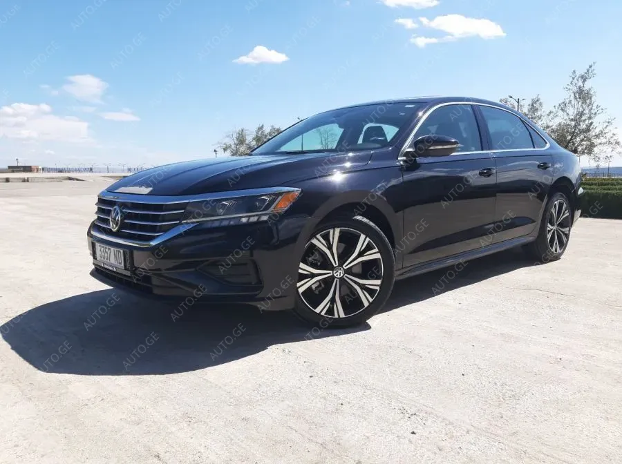 Volkswagen Passat 2020 — photo 2