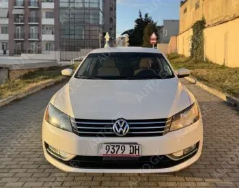 Volkswagen Passat 2015 — photo 2