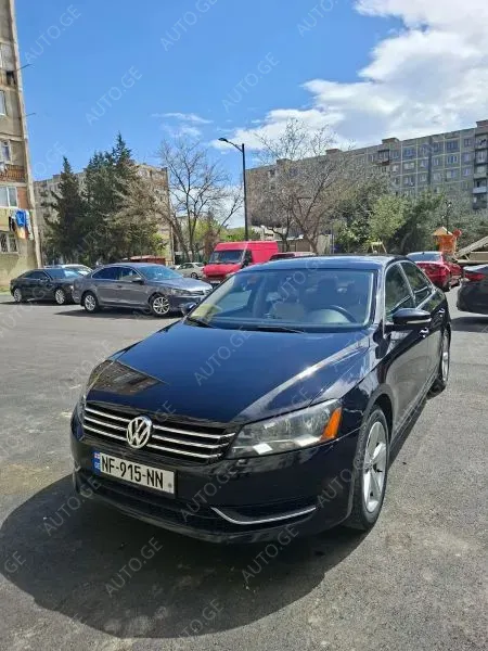 Volkswagen Passat 2013 — photo 2