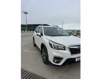 Subaru Forester 2019 — photo 2