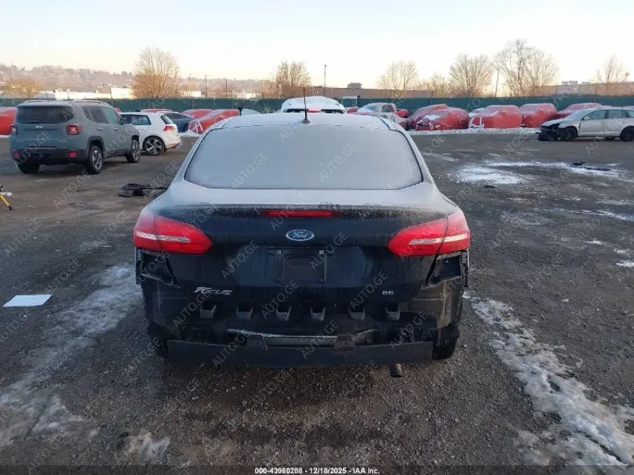 Ford Focus 2017 — photo 2