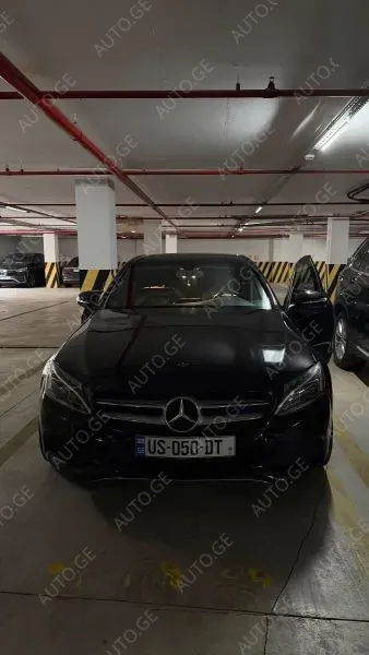 Mercedes-Benz C-300-Merc