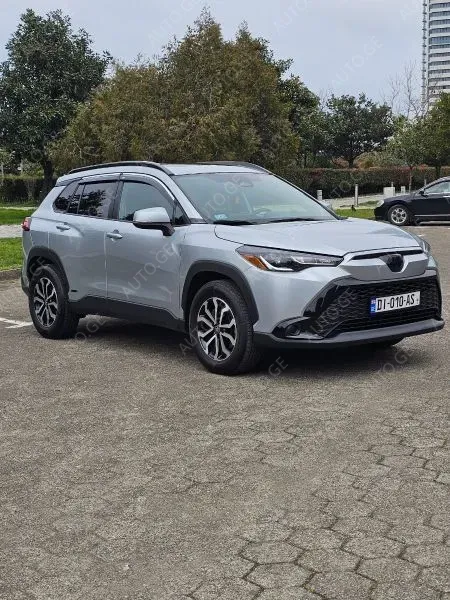 Toyota Corolla Cross 2024 — photo 2