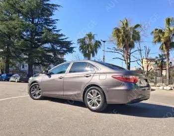 Toyota Camry 2015 — photo 2