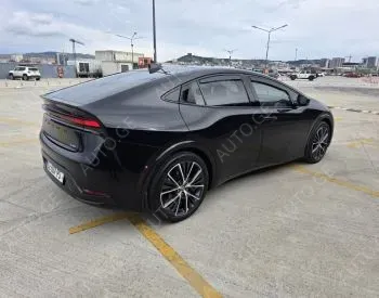 Toyota Prius 2024 — photo 2