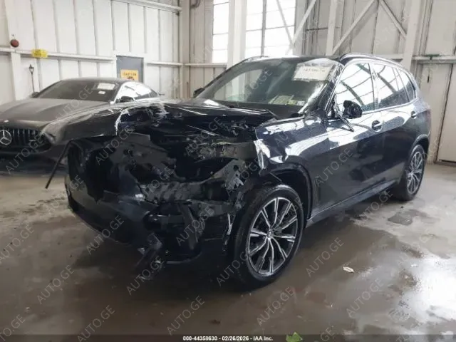 BMW X5 2022 — photo 2