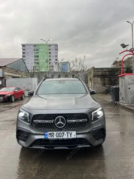 Mercedes-Benz Glb200 2023 — photo 2