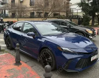 Toyota Camry 2025 — photo 2