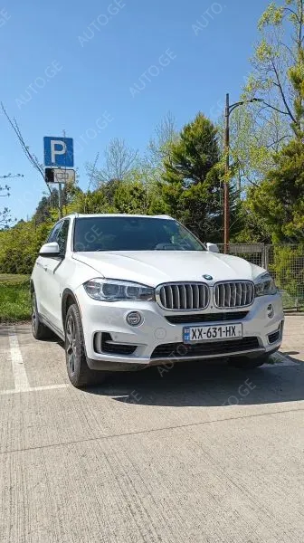 BMW X5 2017 — photo 2