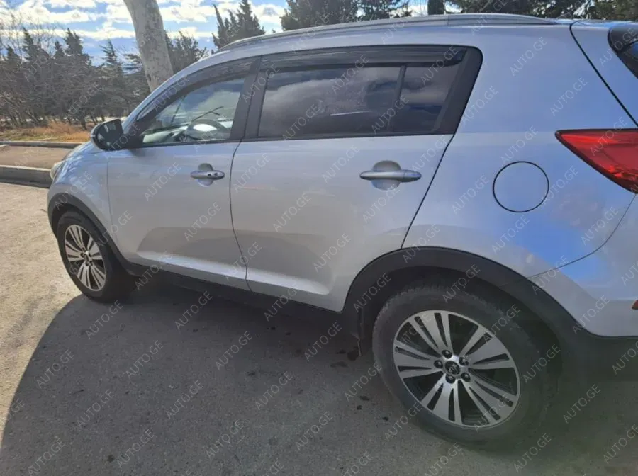 Kia Sportage 2013 — photo 2