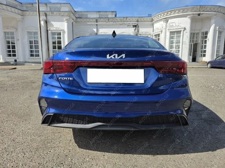 Kia Forte 2022 — photo 2