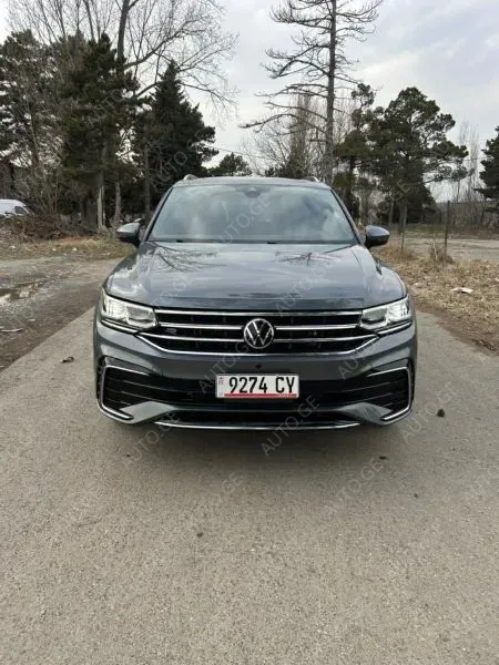 Volkswagen Tiguan 2022 — photo 2