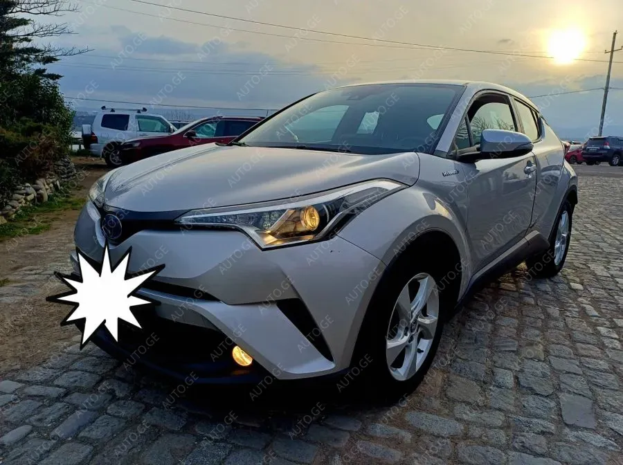 Toyota C-HR 2018 — photo 2