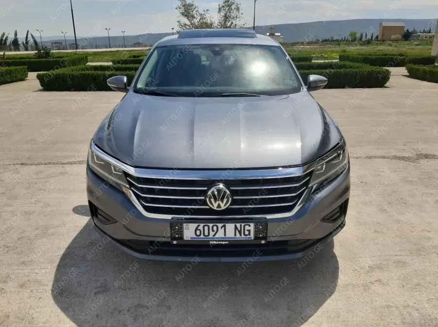 Volkswagen Passat 2021 — photo 2