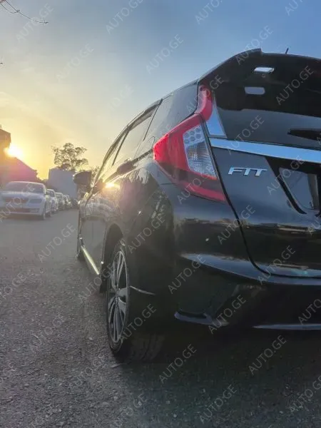 Honda Fit 2016 — photo 2