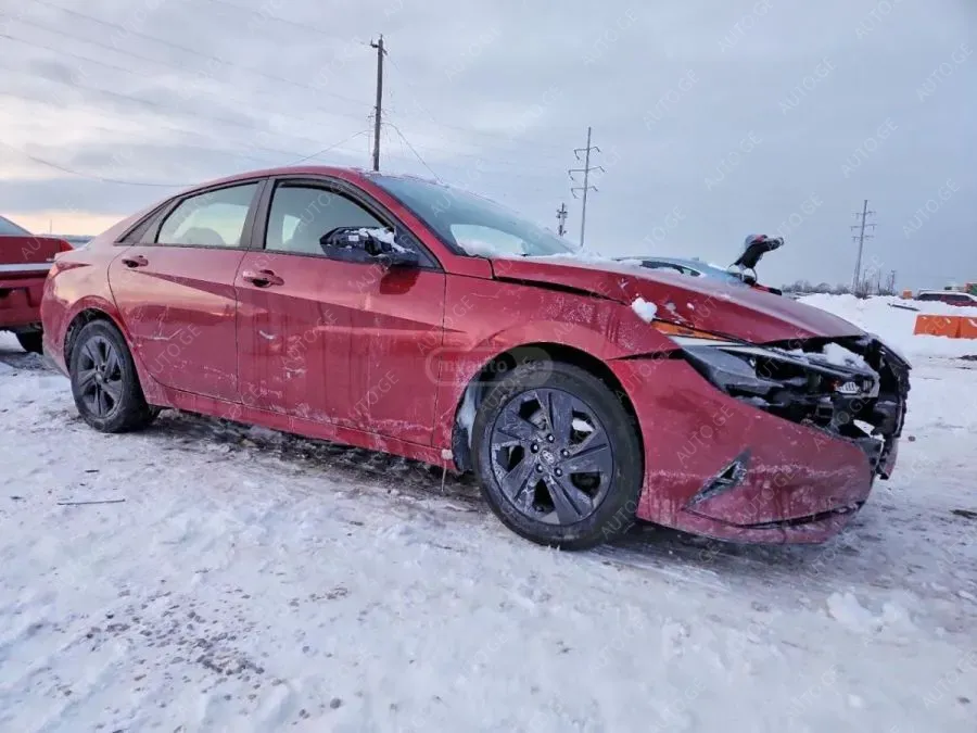 Hyundai Elantra 2021 — photo 2