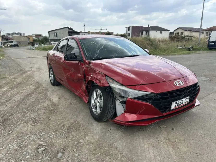 Hyundai Elantra 2021 — photo 2