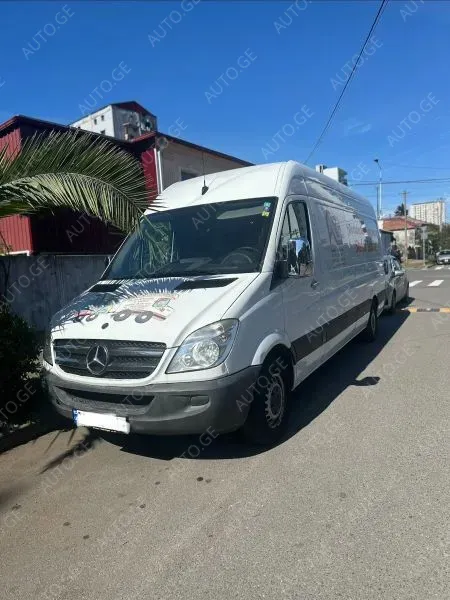 Mercedes-Benz Sprinter 2012 — photo 2