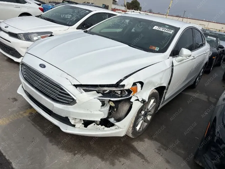 Ford Fusion 2017 — photo 2