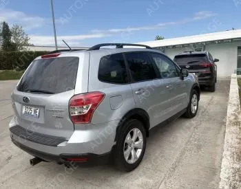 Subaru Forester 2015 — photo 2