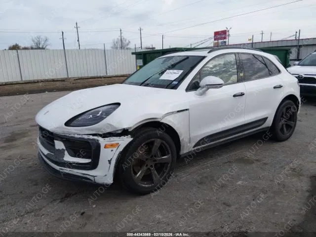 Porsche Macan 2023 — photo 2