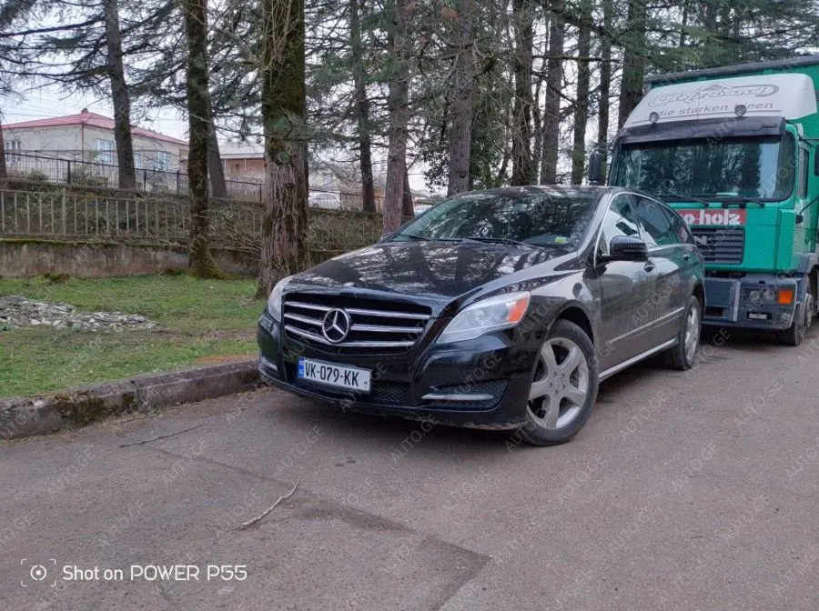 Mercedes-Benz R-350D 2011 — photo 2