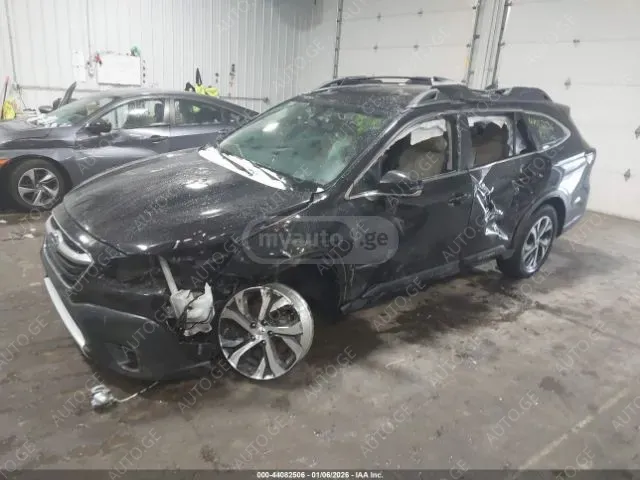 Subaru Outback 2022 — photo 2