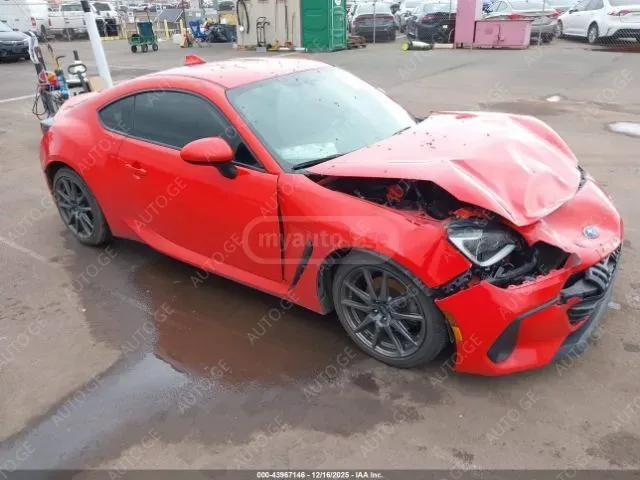 Subaru BRZ 2022 — photo 2