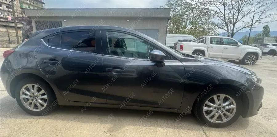 Mazda Mazda3 2014 — photo 2