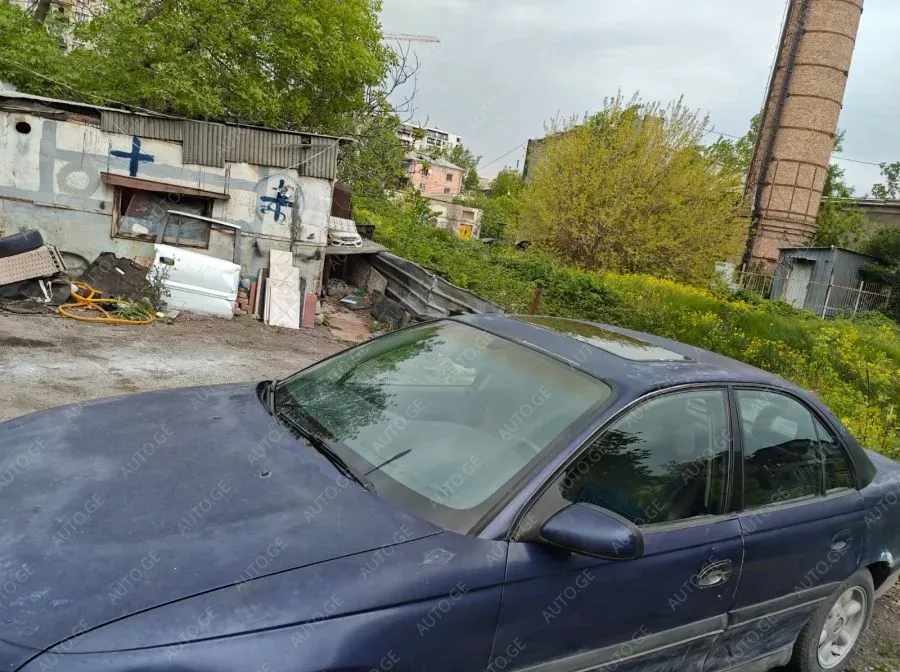 Opel Omega 1999 — photo 2