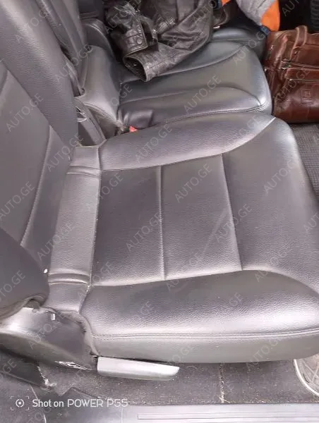 Mercedes-Benz R-350D 2011 — photo 2