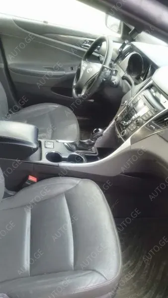 Hyundai Sonata 2013 — photo 2