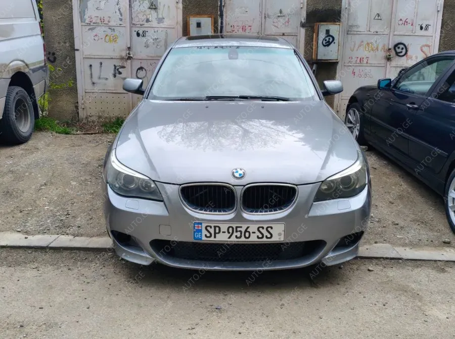 BMW 530 2005 — photo 2